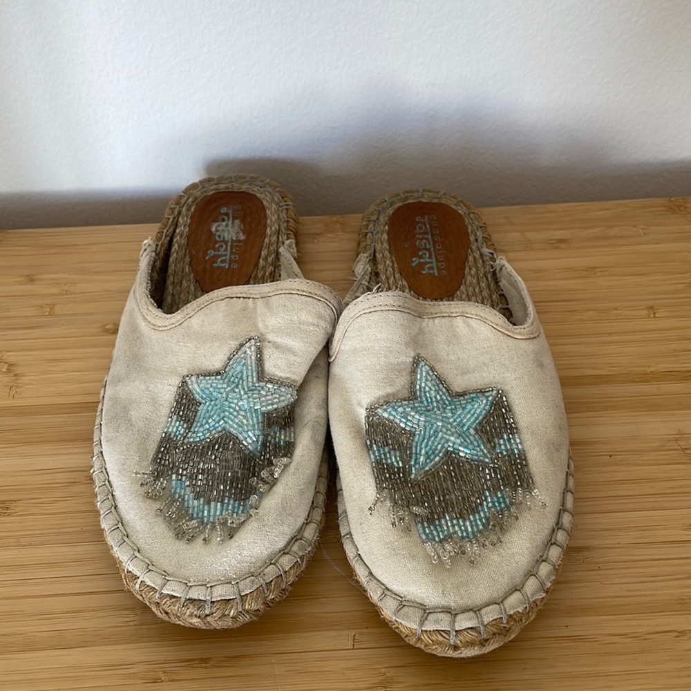 Island handmade sandal